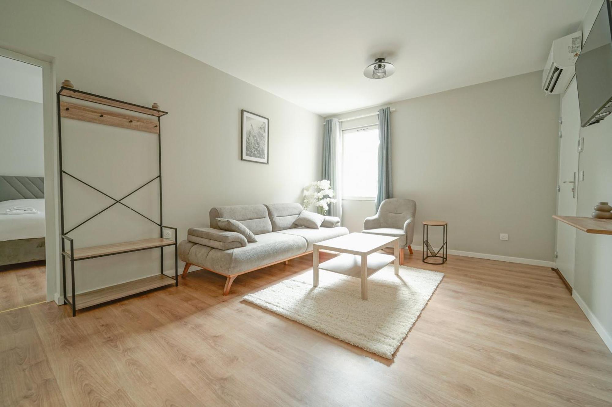 Hotel Trianon Saint Ouen Esterno foto